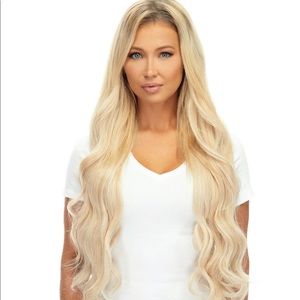 {SOLD}Bellami honey blonde rooted 26inch extensions read description